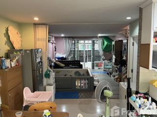 For sale and for rent 4 bedrooms townhouse in Mueang Nonthaburi, Nonthaburi