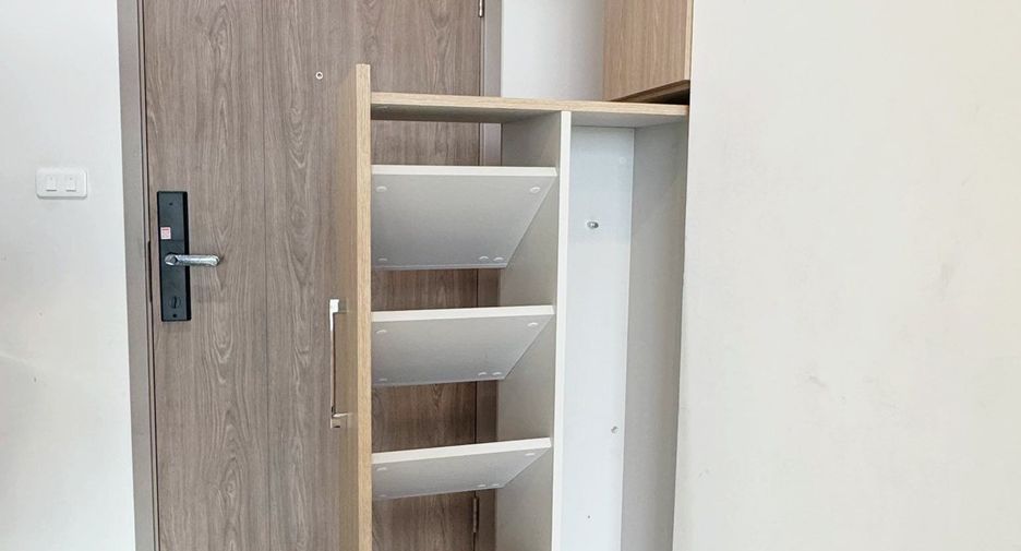 For sale 1 bed condo in Mueang Samut Prakan, Samut Prakan