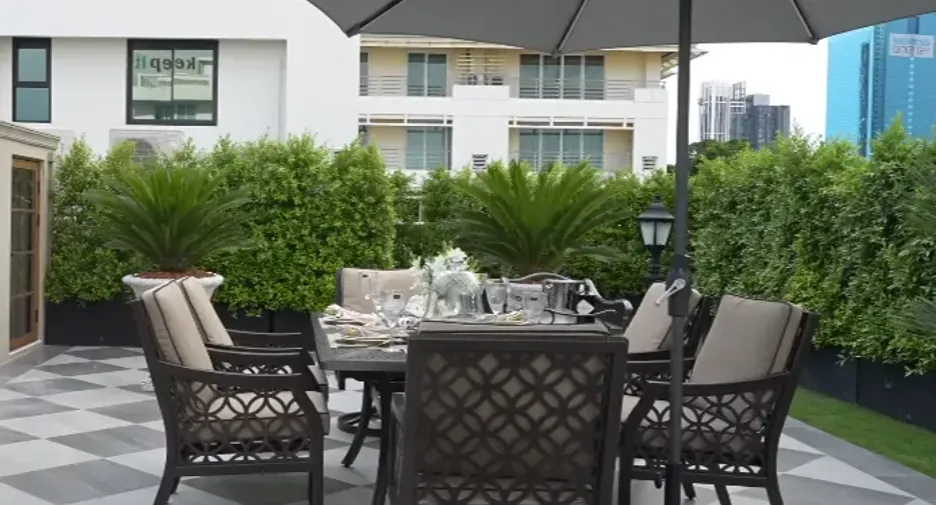 For sale 4 bedrooms house in Watthana, Bangkok