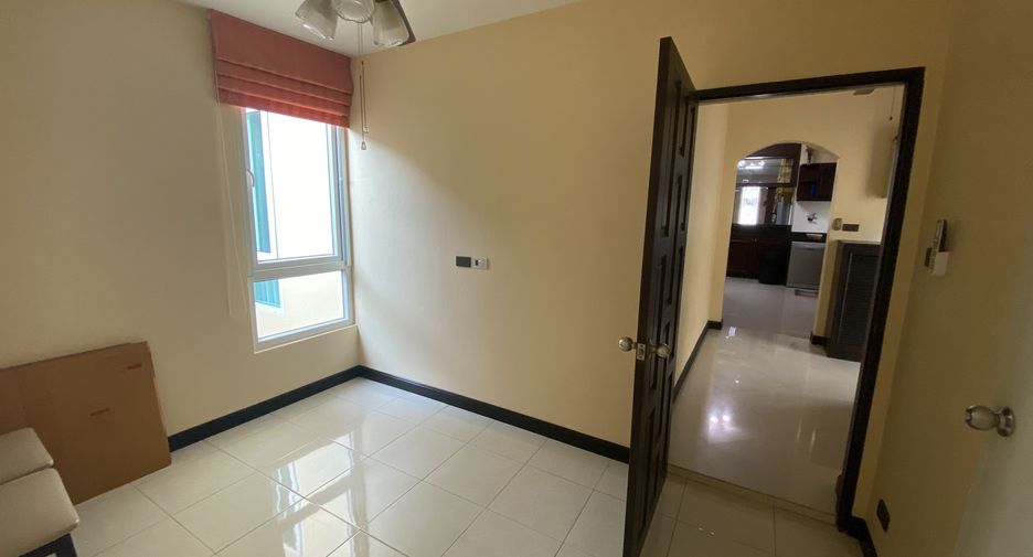 For sale 5 bedrooms villa in Kathu, Phuket