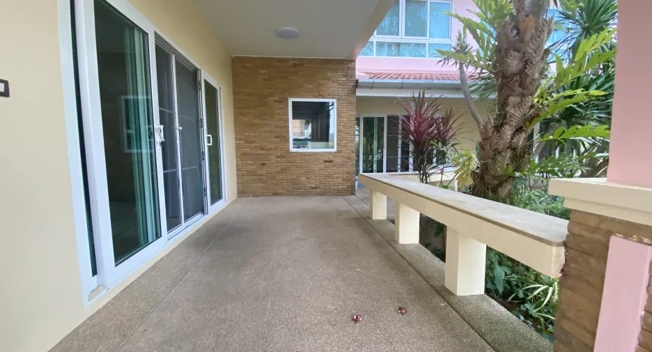For sale 5 bedrooms villa in Kathu, Phuket