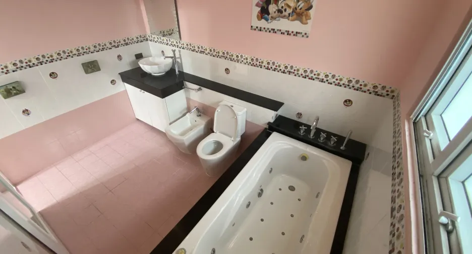 For sale 5 bedrooms villa in Kathu, Phuket