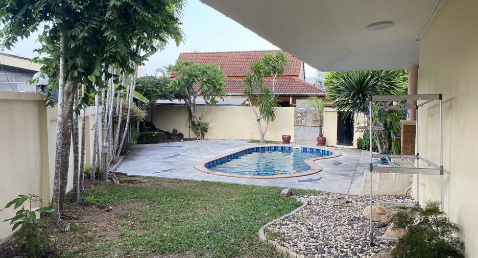 For sale 5 bedrooms villa in Kathu, Phuket