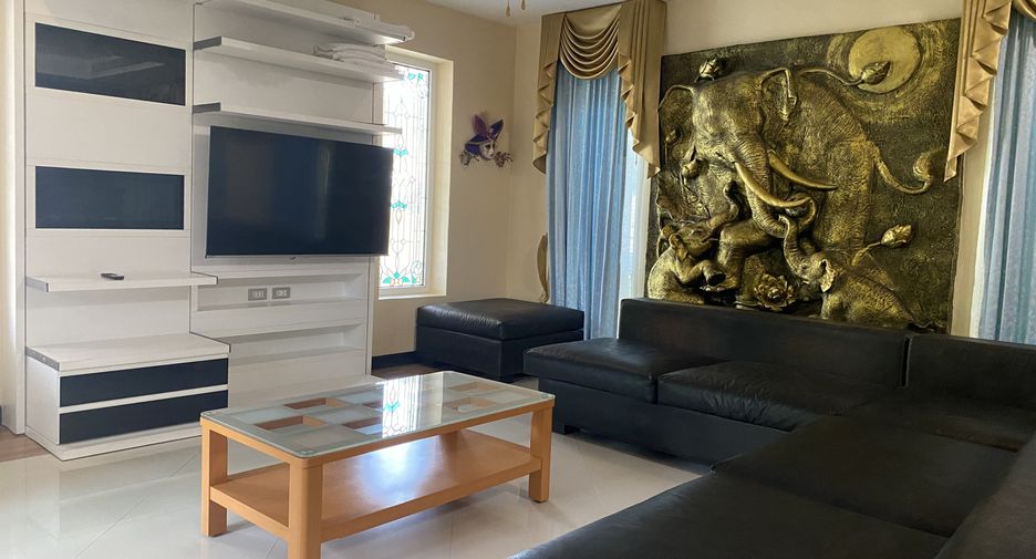 For sale 5 bedrooms villa in Kathu, Phuket
