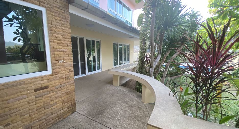 For sale 5 bedrooms villa in Kathu, Phuket