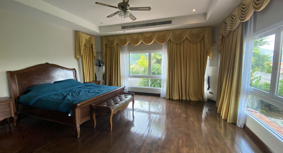 For sale 5 bedrooms villa in Kathu, Phuket