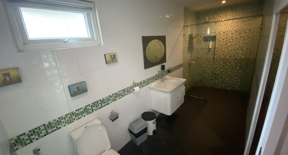For sale 5 bedrooms villa in Kathu, Phuket