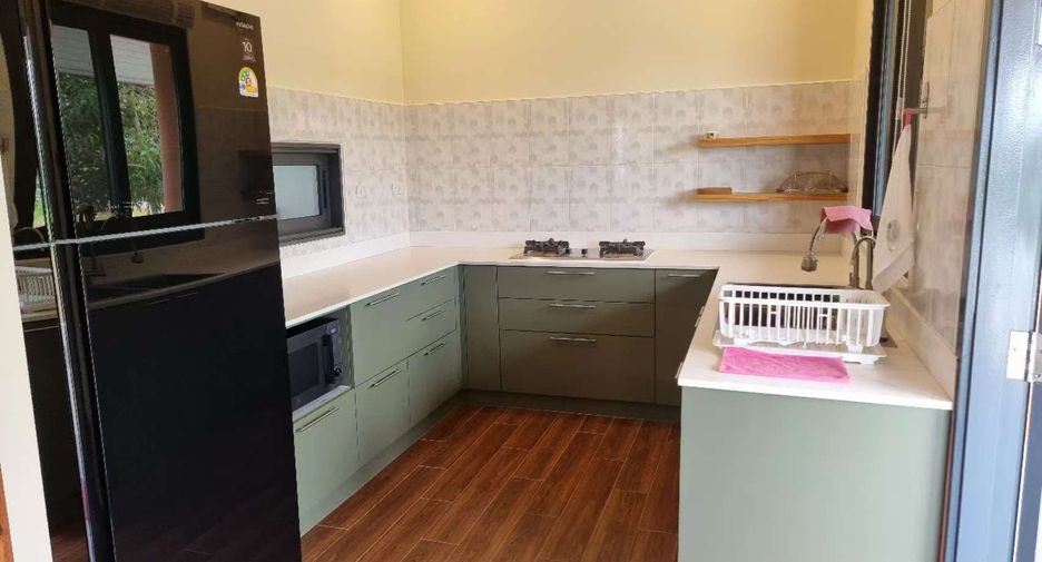 For rent 4 bedrooms villa in Bang Lamung, Chonburi