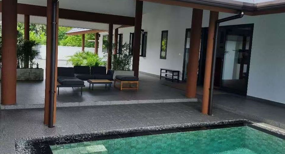 For rent 4 bedrooms villa in Bang Lamung, Chonburi