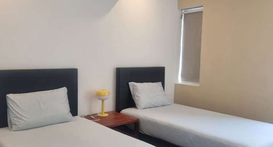 For rent 4 bedrooms villa in Bang Lamung, Chonburi