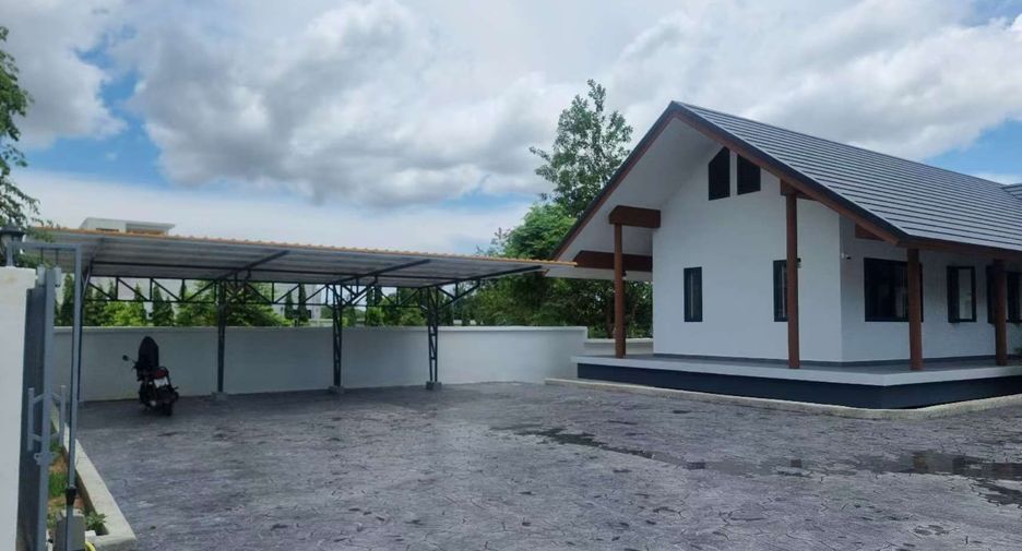 For rent 4 ベッドルーム villa in Bang Lamung, Chonburi