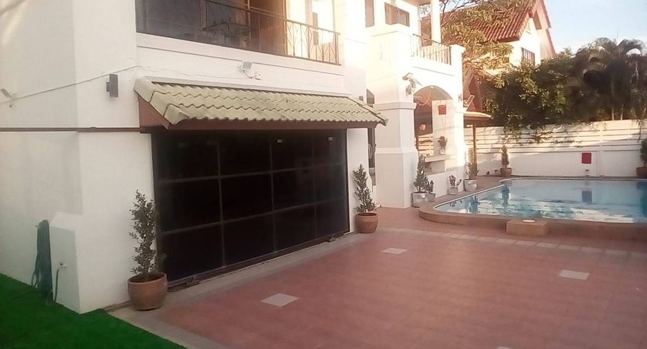 For rent 5 ベッドルーム villa in Bang Lamung, Chonburi