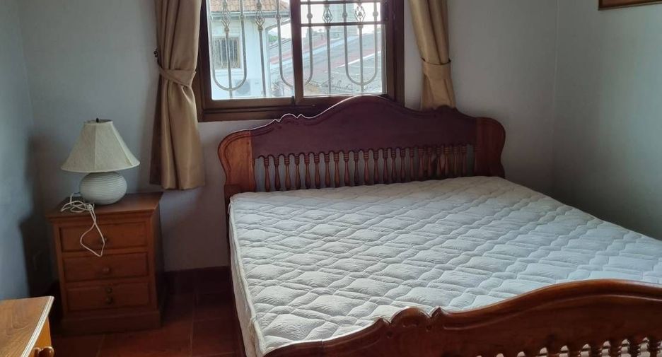 出租 4 卧室 独立屋 在 Bang Lamung, Chon Buri