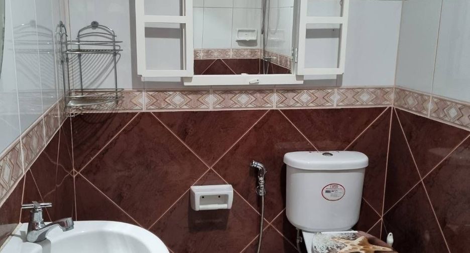 出租 4 卧室 独立屋 在 Bang Lamung, Chon Buri