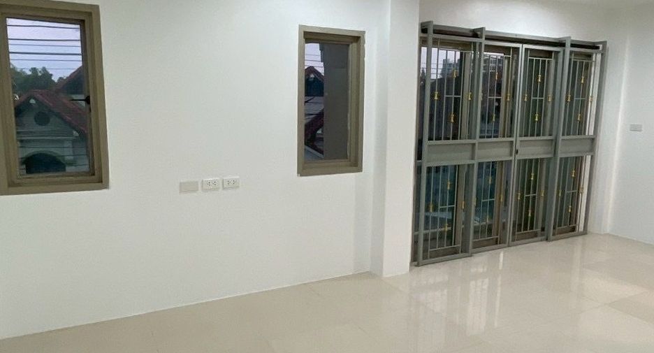 Casa adosada en venta de 3 habitaciones en Mueang Phuket, Phuket