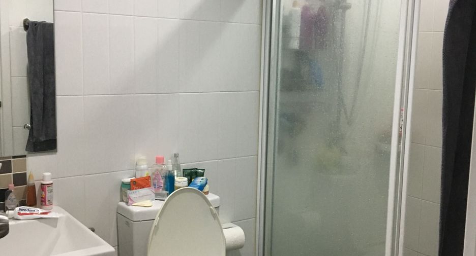 For sale 3 bedrooms townhouse in Prawet, Bangkok