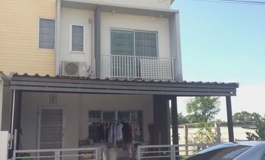 For sale 3 bedrooms townhouse in Prawet, Bangkok