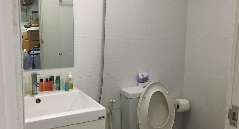 For sale 3 bedrooms townhouse in Prawet, Bangkok