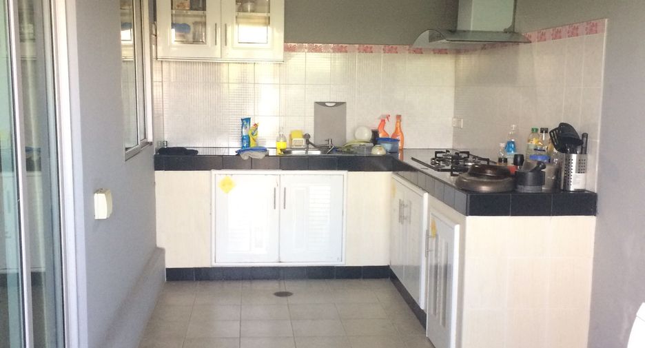 For sale 3 bedrooms townhouse in Prawet, Bangkok