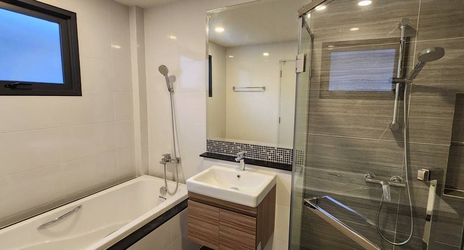 Casa en venta de 4 habitaciones en Thawi Watthana, Bangkok