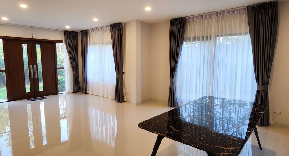 Casa en venta de 4 habitaciones en Thawi Watthana, Bangkok