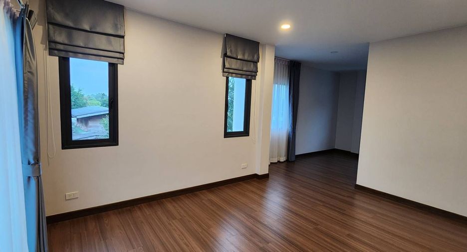 Casa en venta de 4 habitaciones en Thawi Watthana, Bangkok