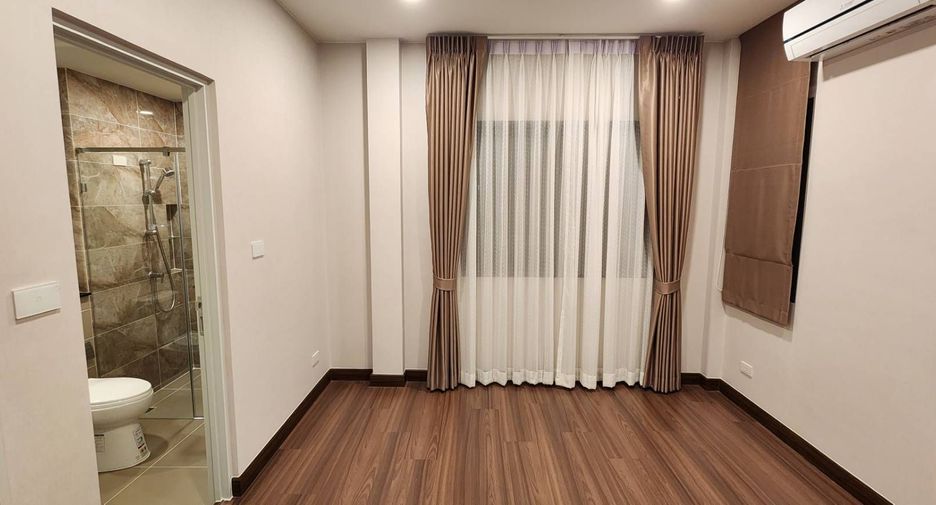 Casa en venta de 4 habitaciones en Thawi Watthana, Bangkok
