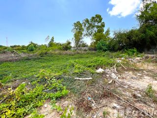 出售 土地 在 Bang Lamung, Chon Buri