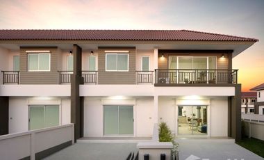 For sale 3 ベッドルーム townhouse in Mueang Chachoengsao, Chachoengsao