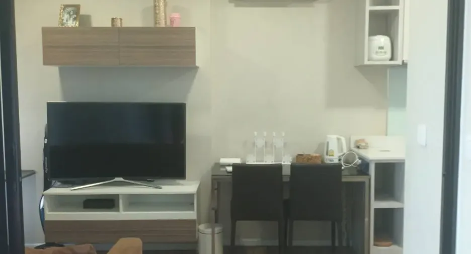 For sale 1 bed condo in Si Racha, Chonburi