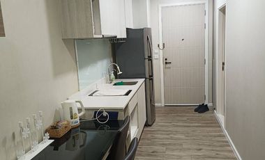 For sale 1 bed condo in Si Racha, Chonburi