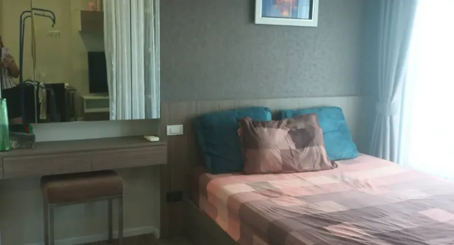For sale 1 bed condo in Si Racha, Chonburi