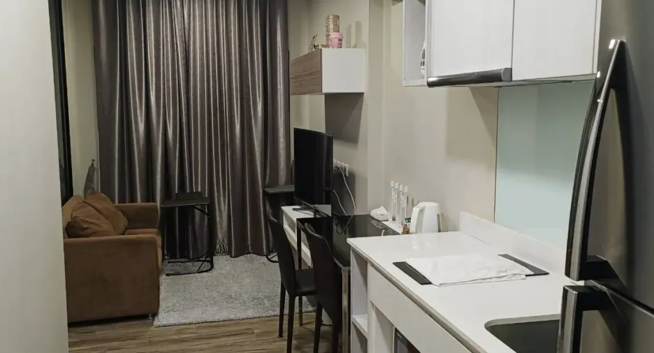 For sale 1 bed condo in Si Racha, Chonburi