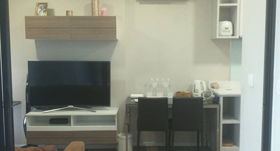 For sale 1 bed condo in Si Racha, Chonburi