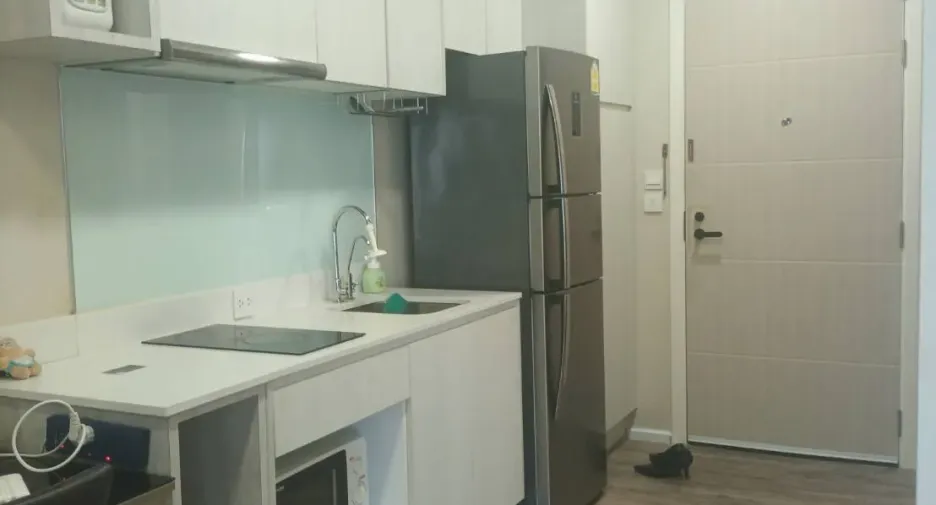 For sale 1 bed condo in Si Racha, Chonburi
