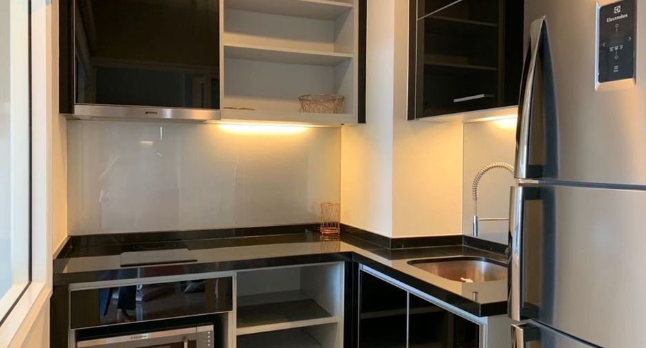 Condo en venta de 1 habitaciones en Khlong Toei, Bangkok