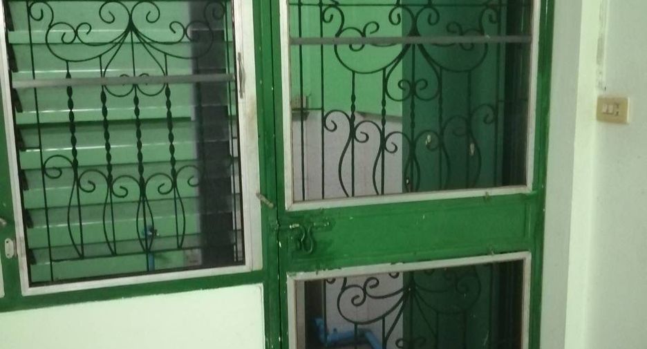 For sale 2 ベッドルーム townhouse in Sai Mai, Bangkok