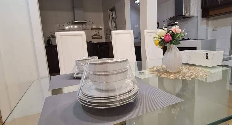 For rent 3 bedrooms house in Bang Lamung, Chonburi