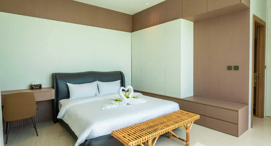 For rent 4 bedrooms villa in Mueang Phuket, Phuket