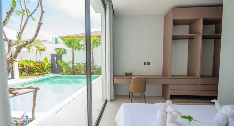 For rent 4 bedrooms villa in Mueang Phuket, Phuket