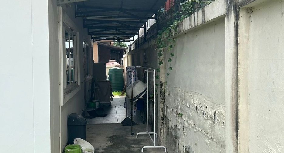À vendre 3 chambres maison à Si Racha, Chonburi