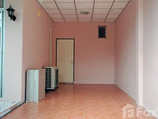 For sale 3 bedrooms townhouse in Phra Samut Chedi, Samut Prakan