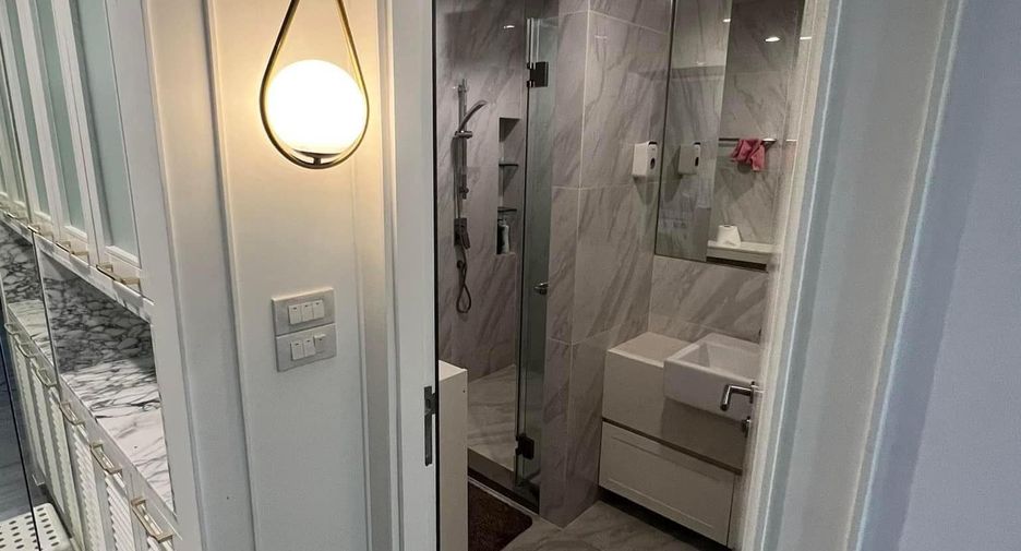 For sale 1 bed condo in Ratchathewi, Bangkok