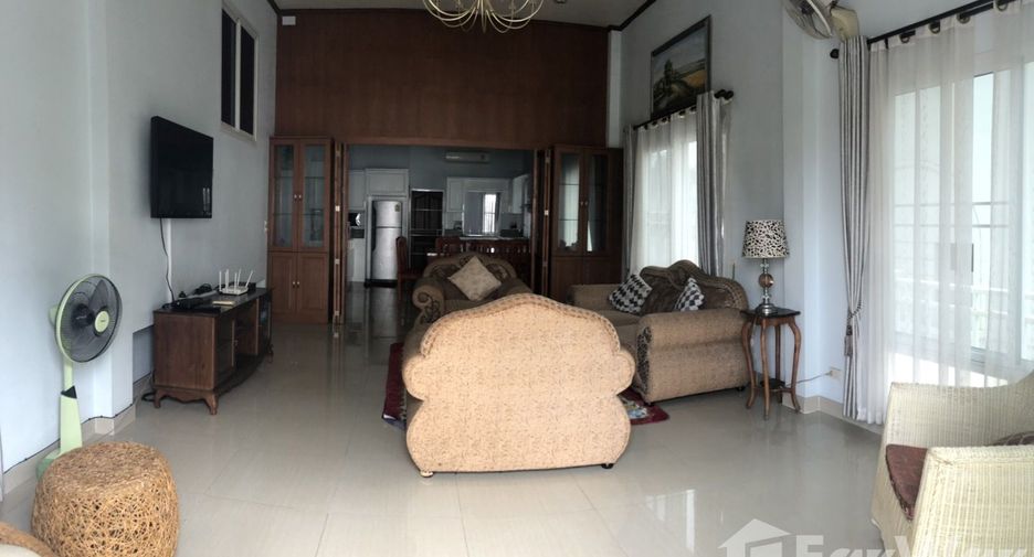 Villa zum Kauf und zur Miete mit 5 Zimmer in Bang Lamung, Chonburi