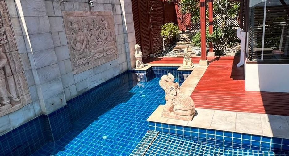 For sale 3 bedrooms villa in Kathu, Phuket