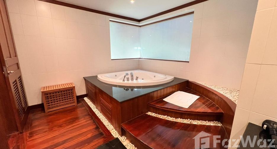 For sale 3 bedrooms villa in Kathu, Phuket