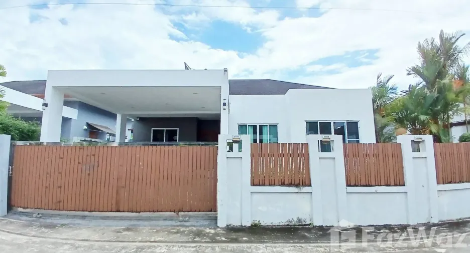 For rent 3 bedrooms house in Thalang, Phuket