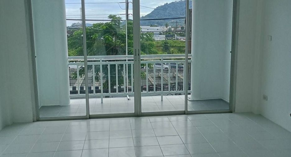 For sale and for rent 4 bedrooms townhouse in Mueang Phuket, Phuket