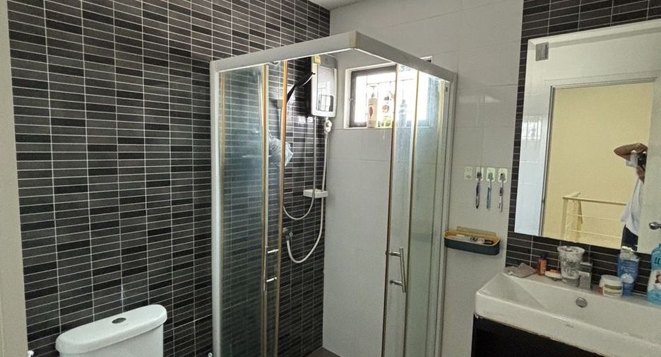 Reihenhaus zum Kauf mit 3 Zimmer in Pak Kret, Nonthaburi