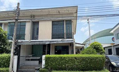 For sale 3 bedrooms townhouse in Pak Kret, Nonthaburi